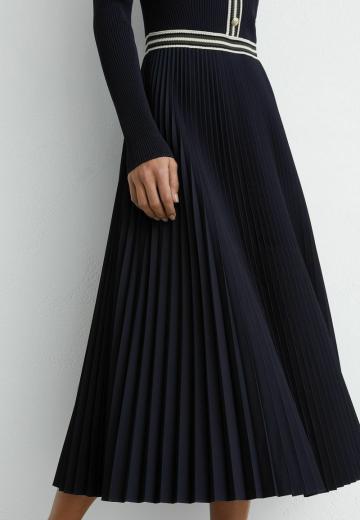 Вязаное платье