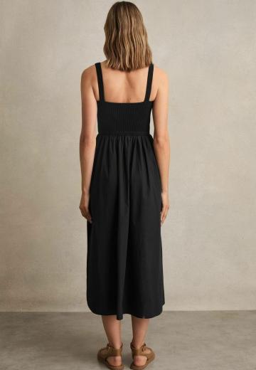 Платье без бретелек