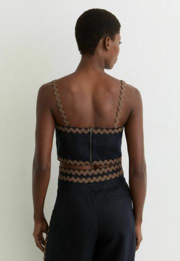 Топ на бретельках