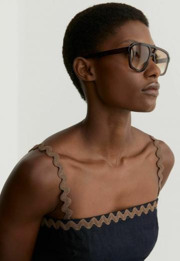 Топ на бретельках