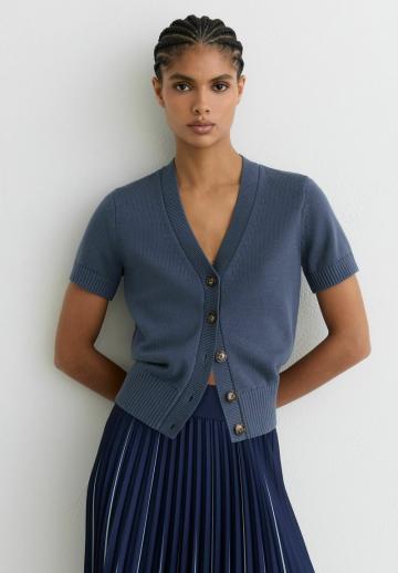 Вязаная кофта