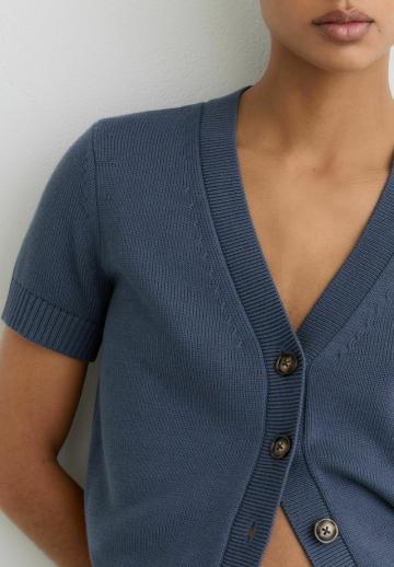 Вязаная кофта