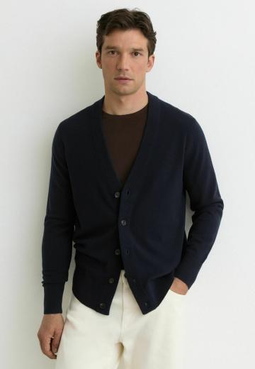 Вязаная кофта