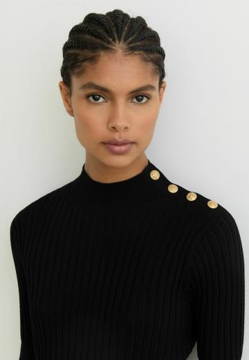 Вязаное платье