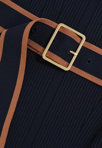 Платье футляр