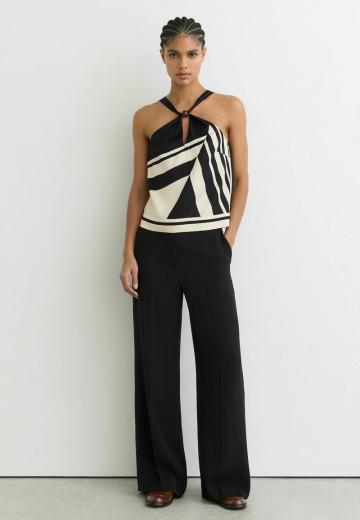 Блузка без рукавов