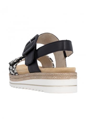 Босоножки на танкетке