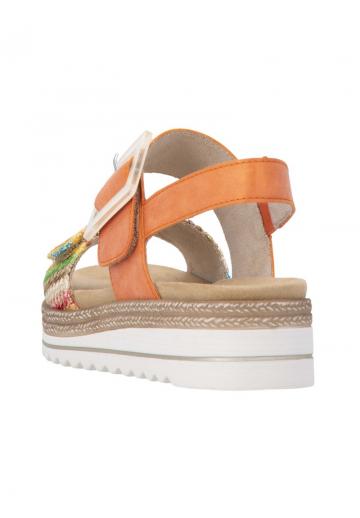 Босоножки на танкетке