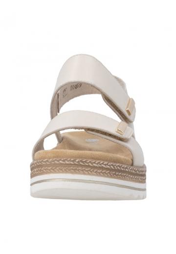 Босоножки на танкетке