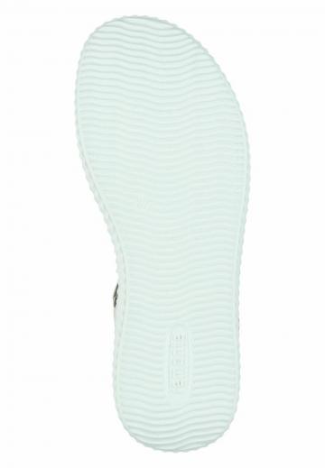 Босоножки на танкетке