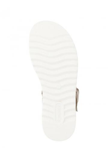 Босоножки на танкетке