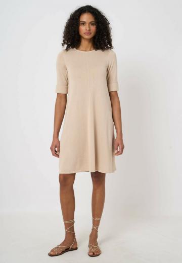 Вязаное платье