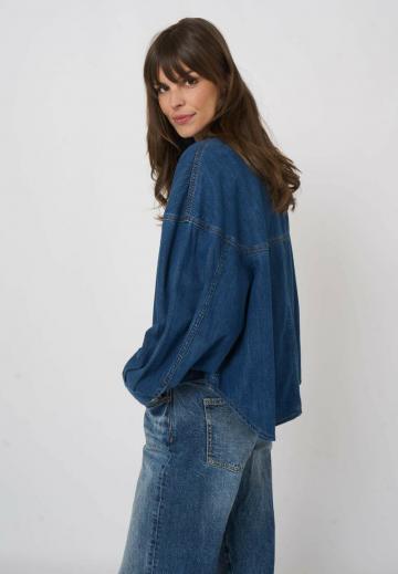 Джинсовая куртка