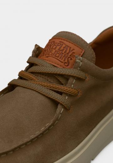 Ботинки на шнуровке