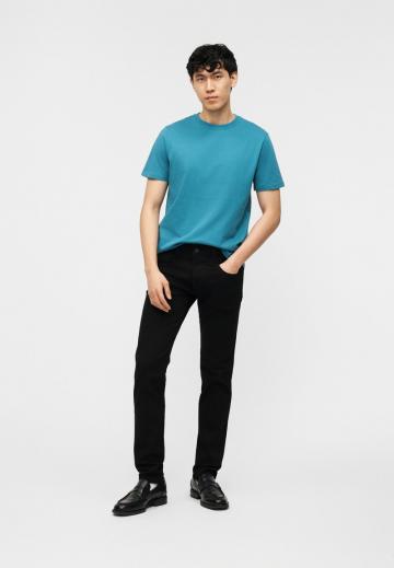 Узкие джинсы