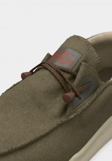 Ботинки на шнуровке