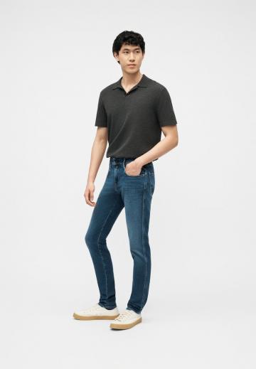 Узкие джинсы