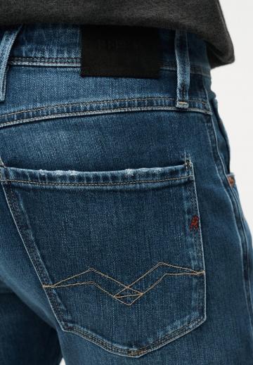 Узкие джинсы