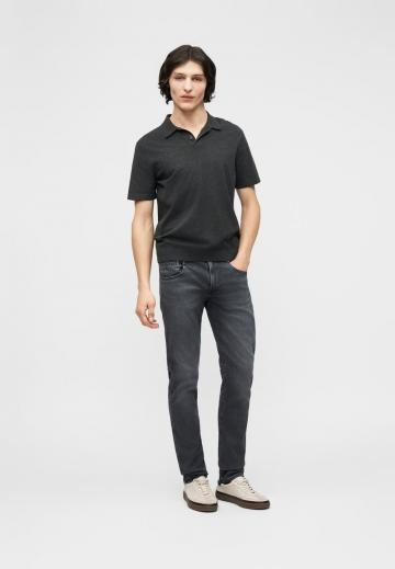 Узкие джинсы