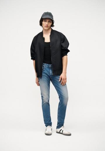 Узкие джинсы