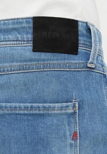 Узкие джинсы