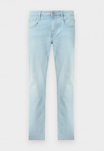 Узкие джинсы