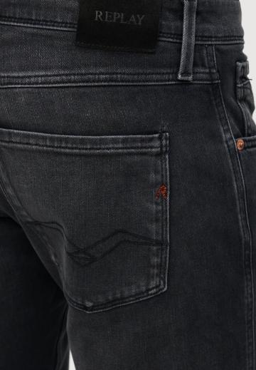 Узкие джинсы