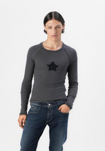 Узкие джинсы