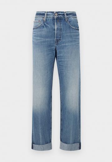 Свободные джинсы