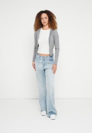 Свободные джинсы