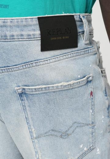 Прямые джинсы