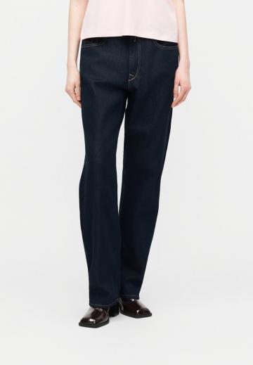 Прямые джинсы