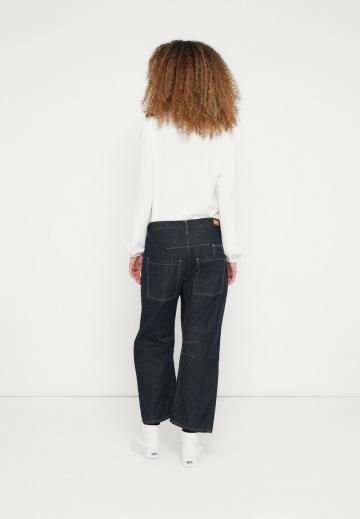 Свободные джинсы