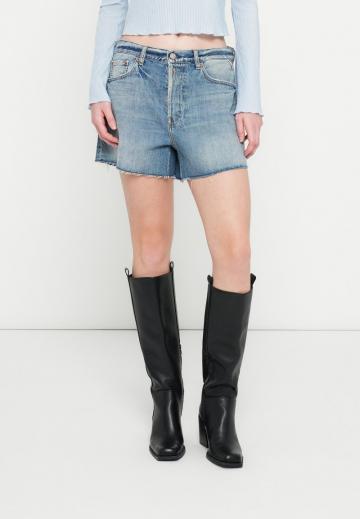 Джинсовые шорты