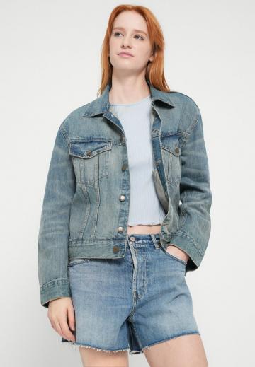 Джинсовые шорты