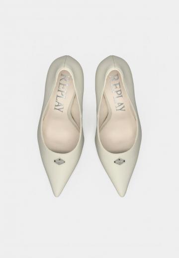 Туфли на высоком каблуке