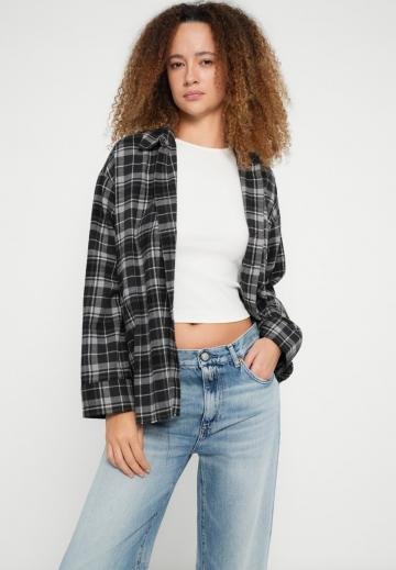 Свободные джинсы