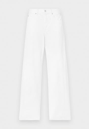 Свободные джинсы