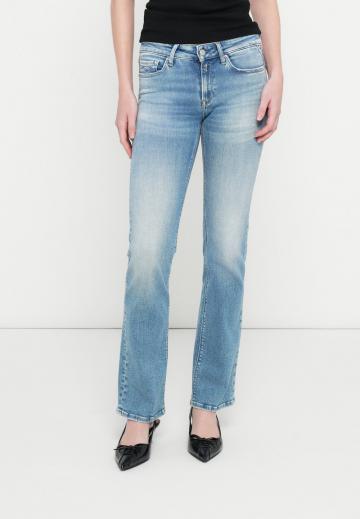 Клешеные брюки