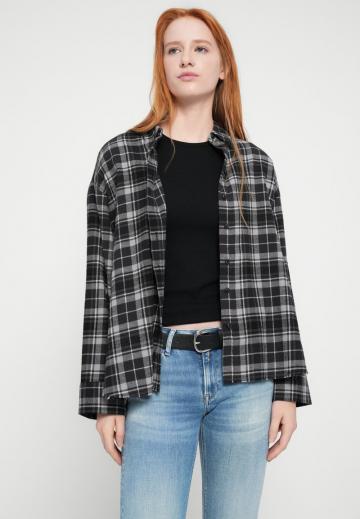 Клешеные брюки