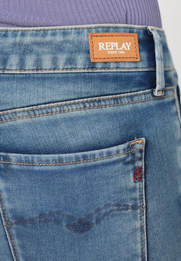 Узкие джинсы