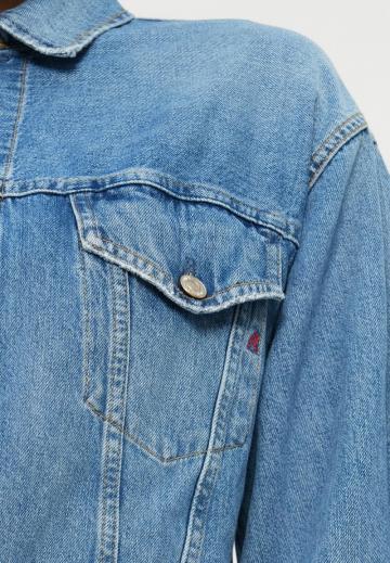 Джинсовая куртка