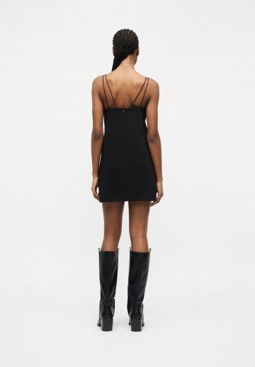 Короткое платье