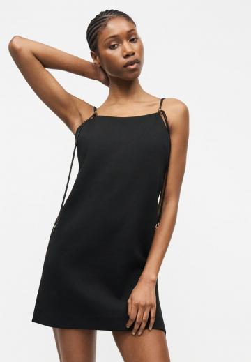 Короткое платье