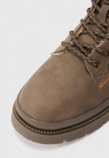 Зимние ботинки