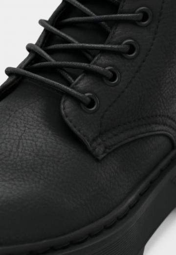 Полусапожки на платформе