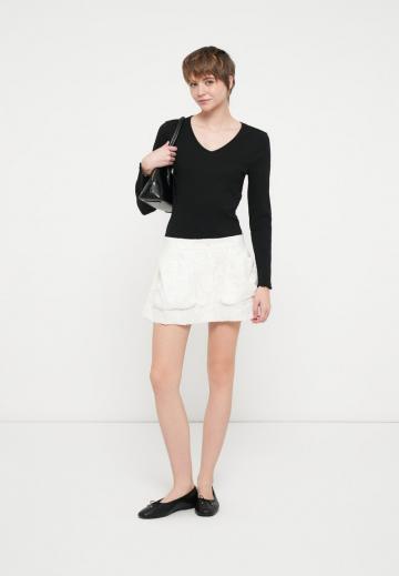 Юбка с накладными карманами