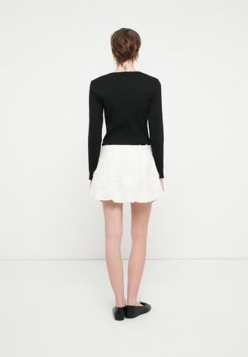 Юбка с накладными карманами