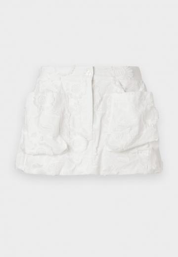 Юбка с накладными карманами