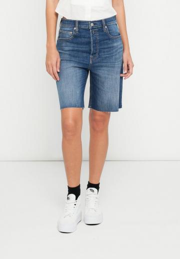 Джинсовые шорты